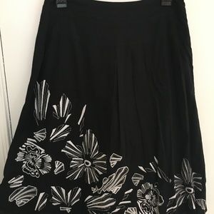 Adorable linen/cotton size 4 circle skirt
